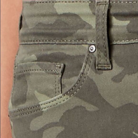 Brand new camouflage jeans - Picture 3 of 6